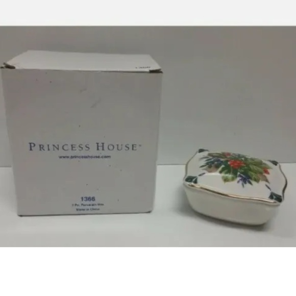 1366 Princess House Winter Garden Porc 24kt Gold Trim Keepsake Box NIB - Picture 5 of 7
